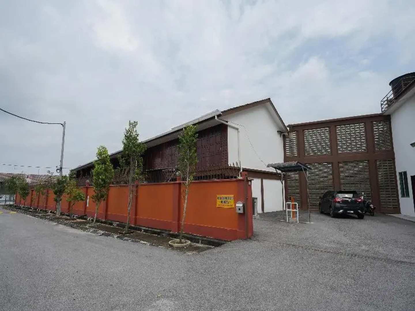 Oyo 89334 Little Kampung Studio