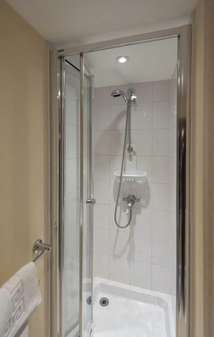 Garth Dderwen Guest House