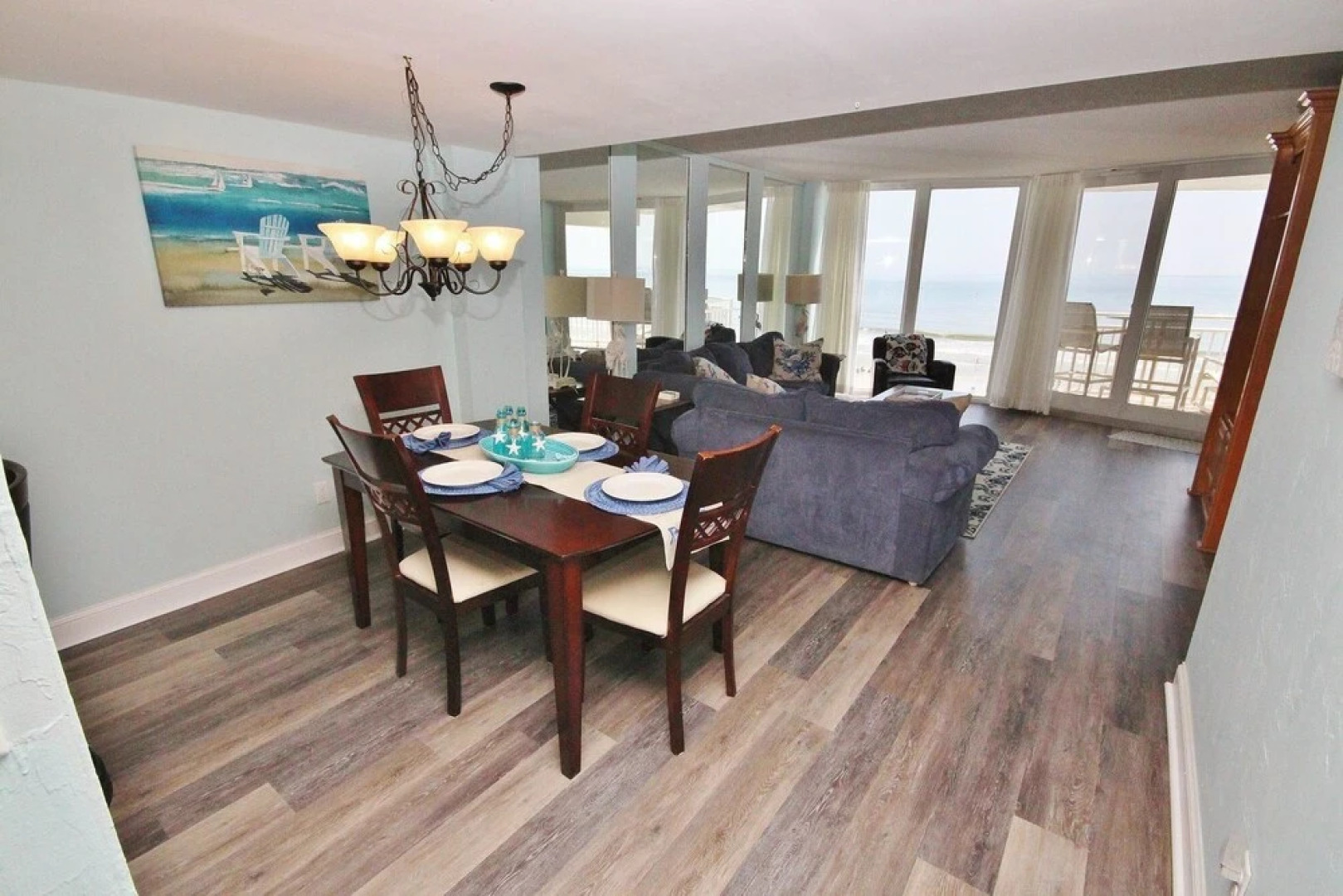 Daytona White Surf 405 Apartment 2