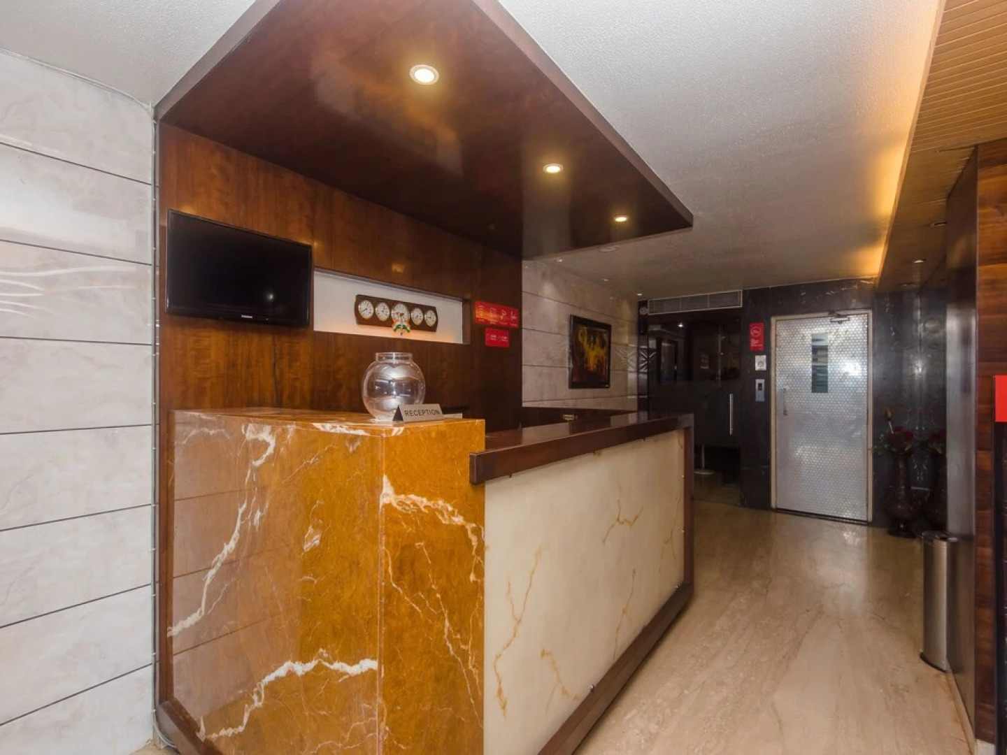 OYO 18449 Vinamra Residency