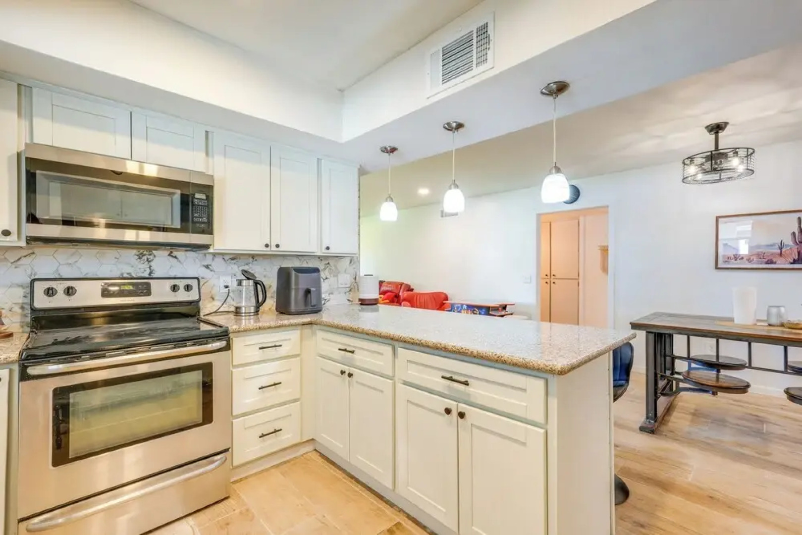 Fire Pit & Games: Family-friendly Retreat in Mesa!