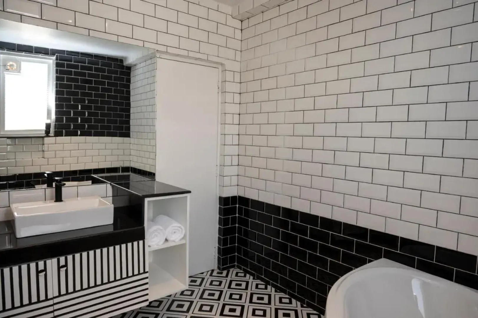 Richmonde Ananta Elite