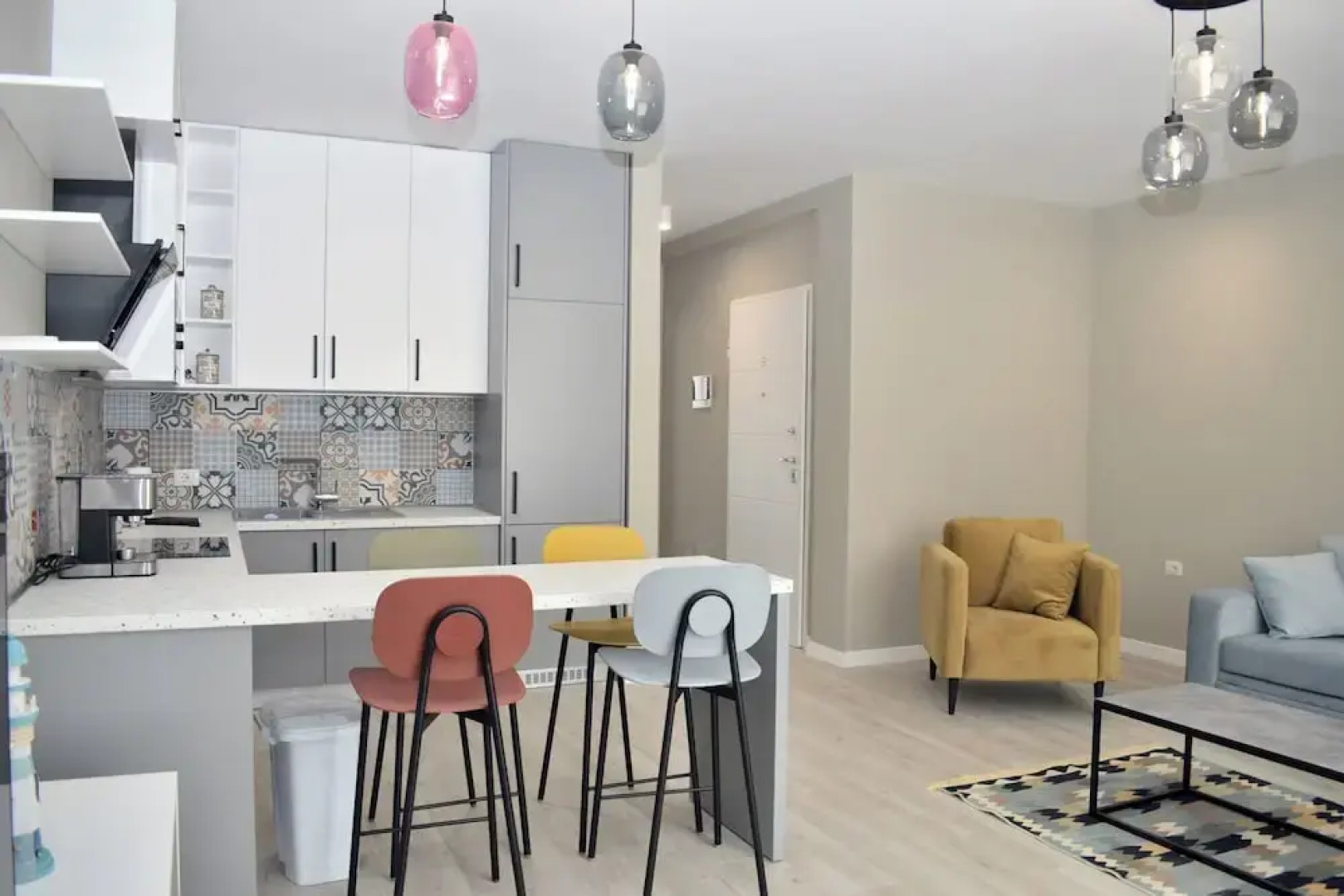 White Moon Apartment 301