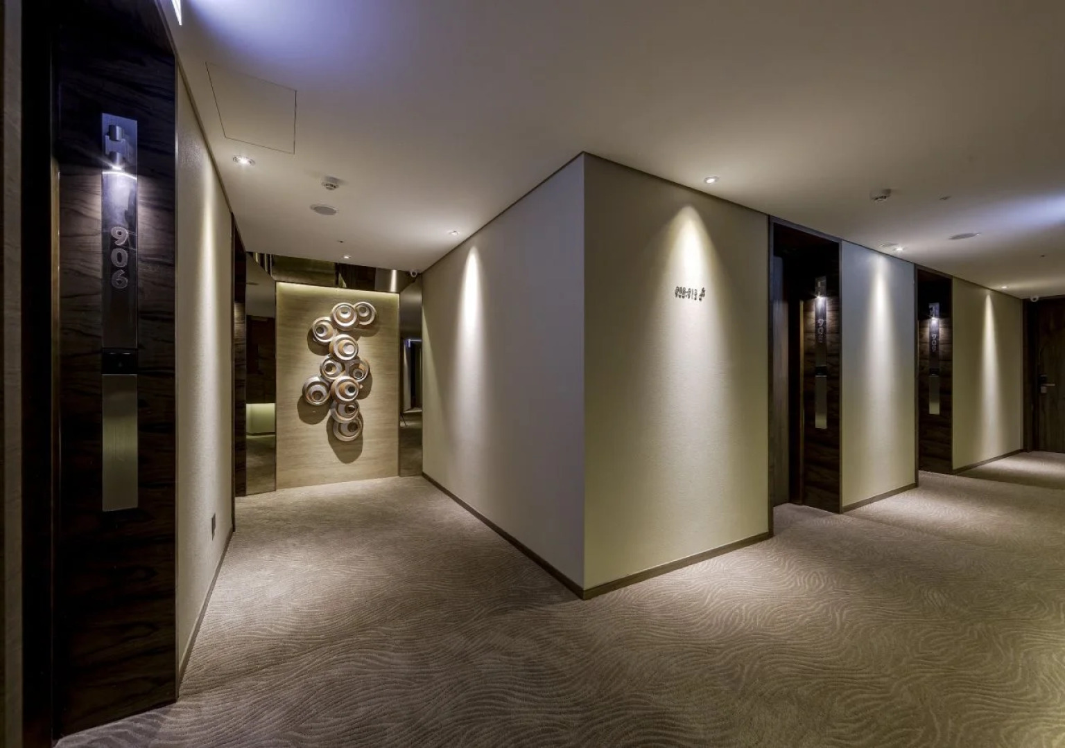 Green World Taipei Station