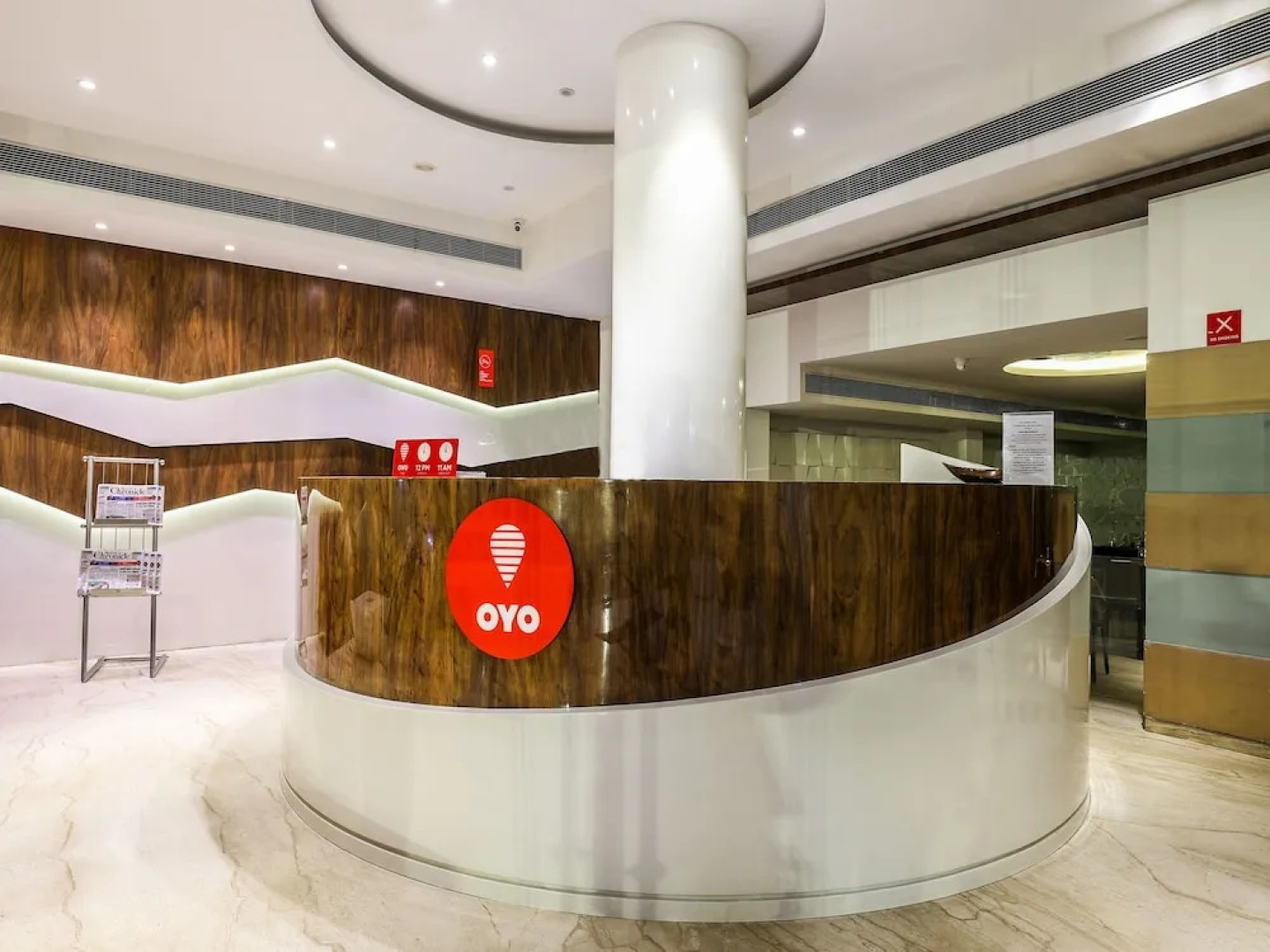 Capital O 1710 Hotel The Supreme