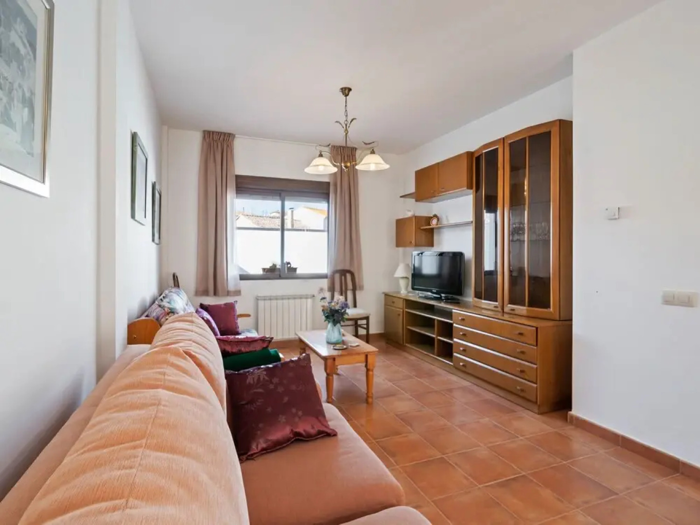 Quaint Holiday Home With Private Pool