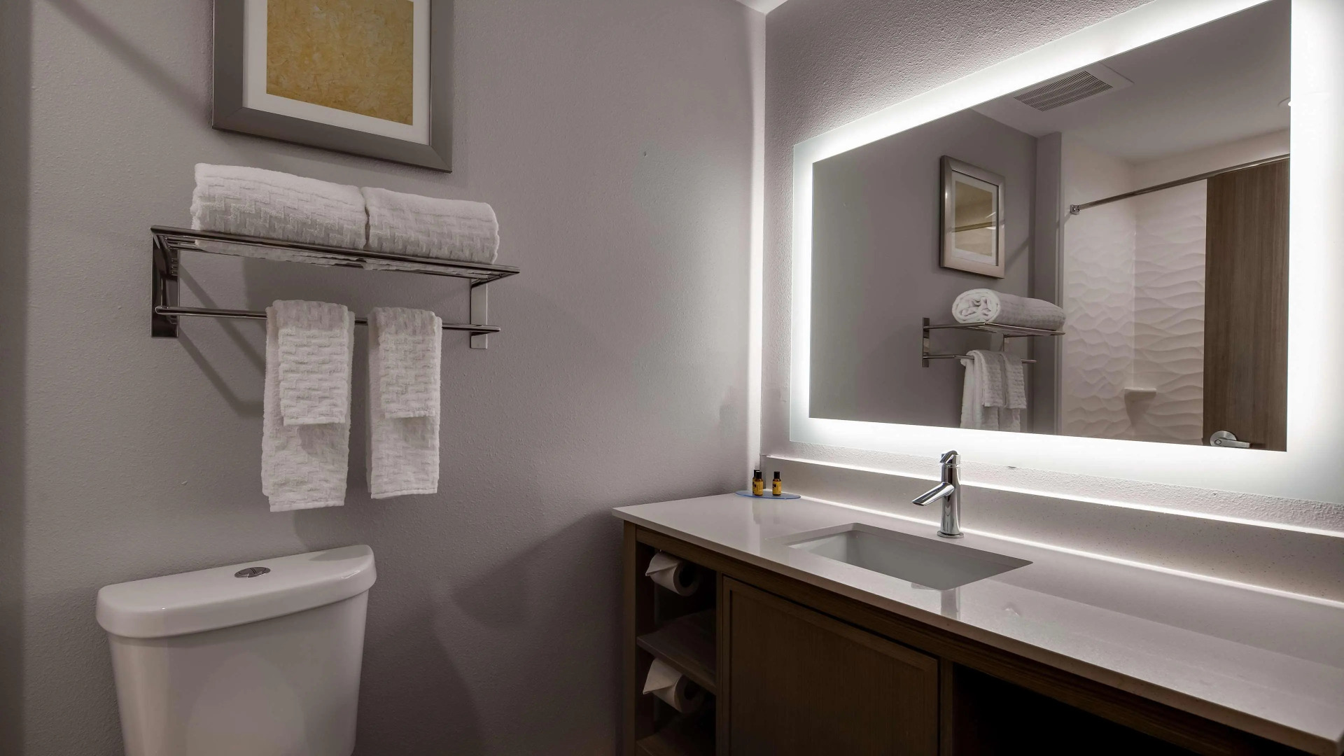 Best Western Plus Mid County