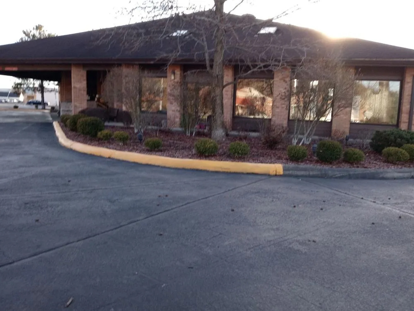 New Martinsville Inn