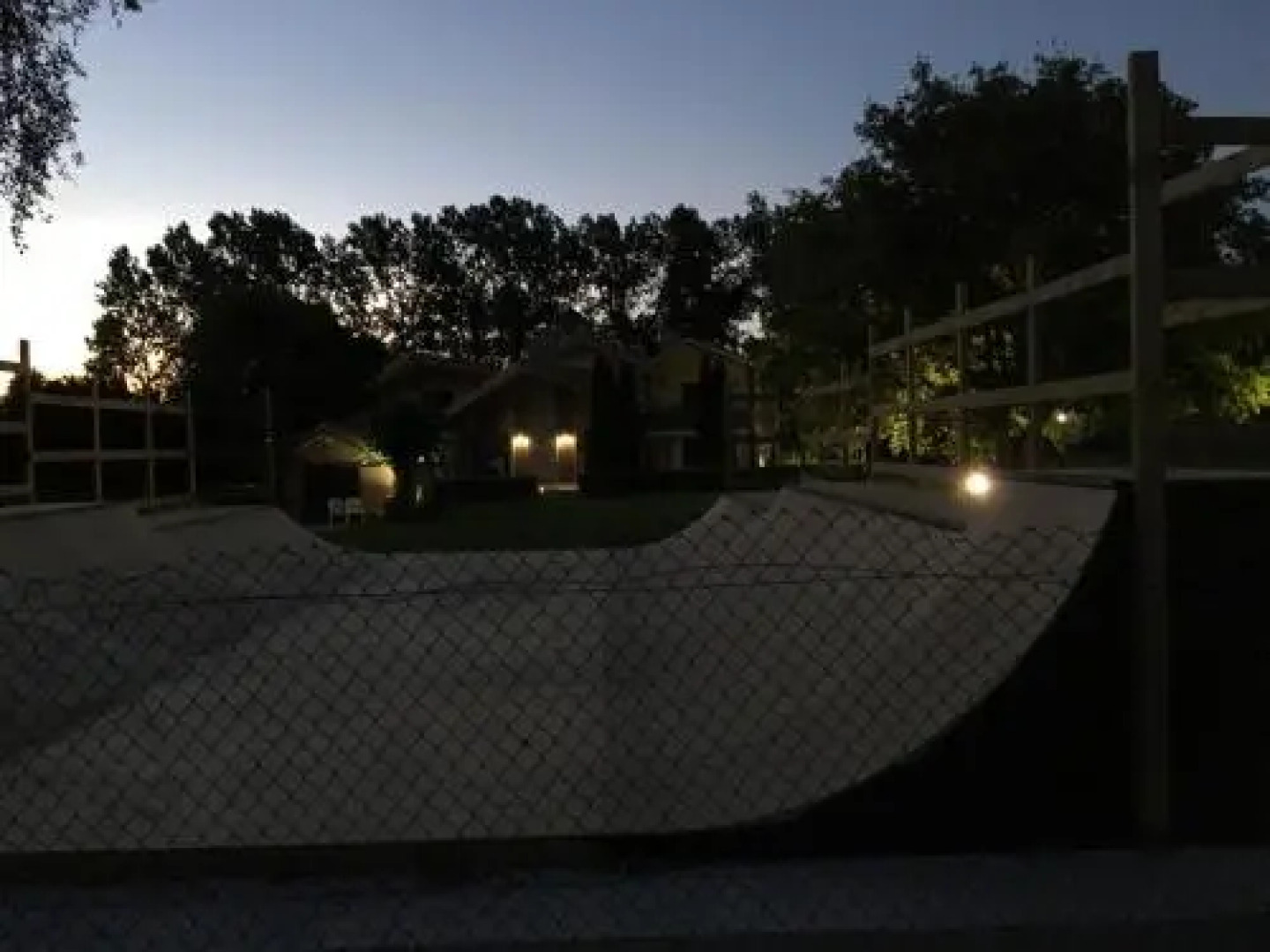 Somo Surfskate hostel