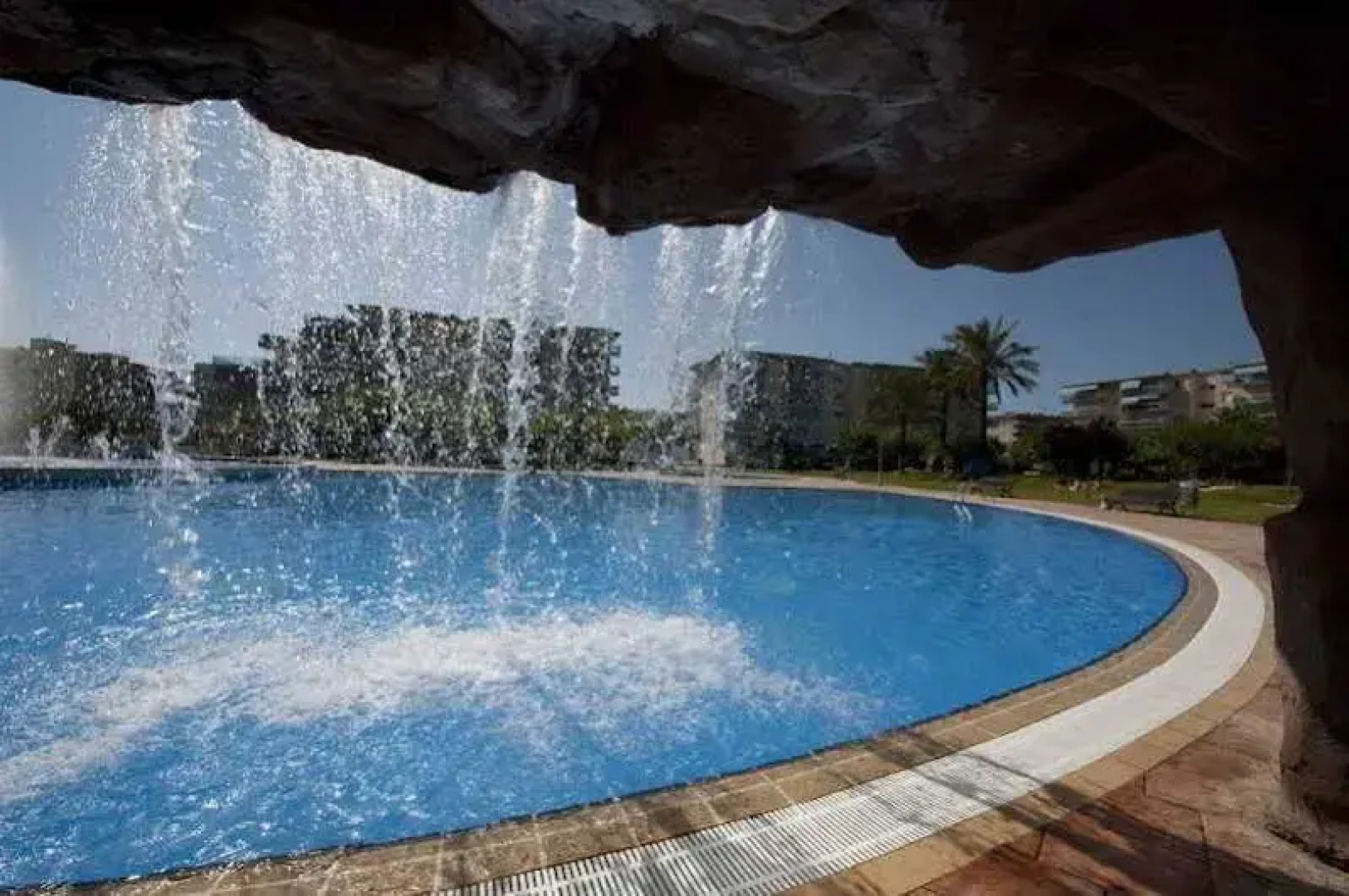 Los Juncos De Pineda Park