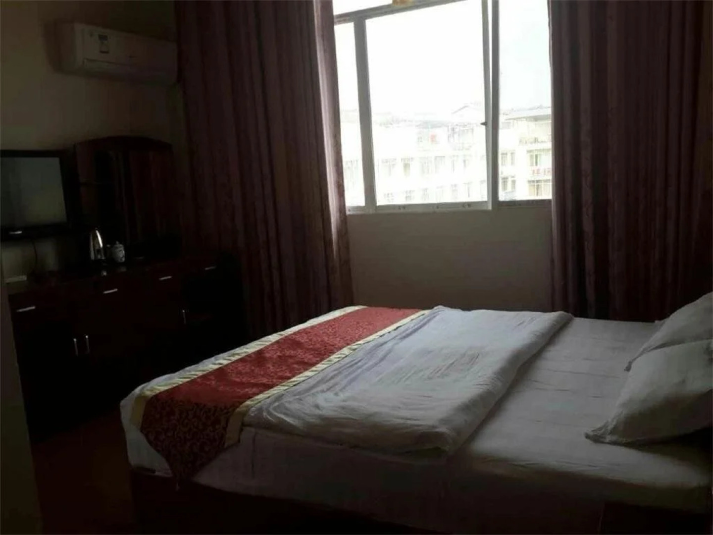 Qingxi Guotai Hotel