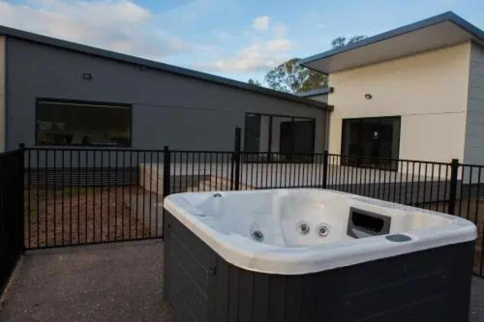 Pomonal Estate Mt Cassell Villa