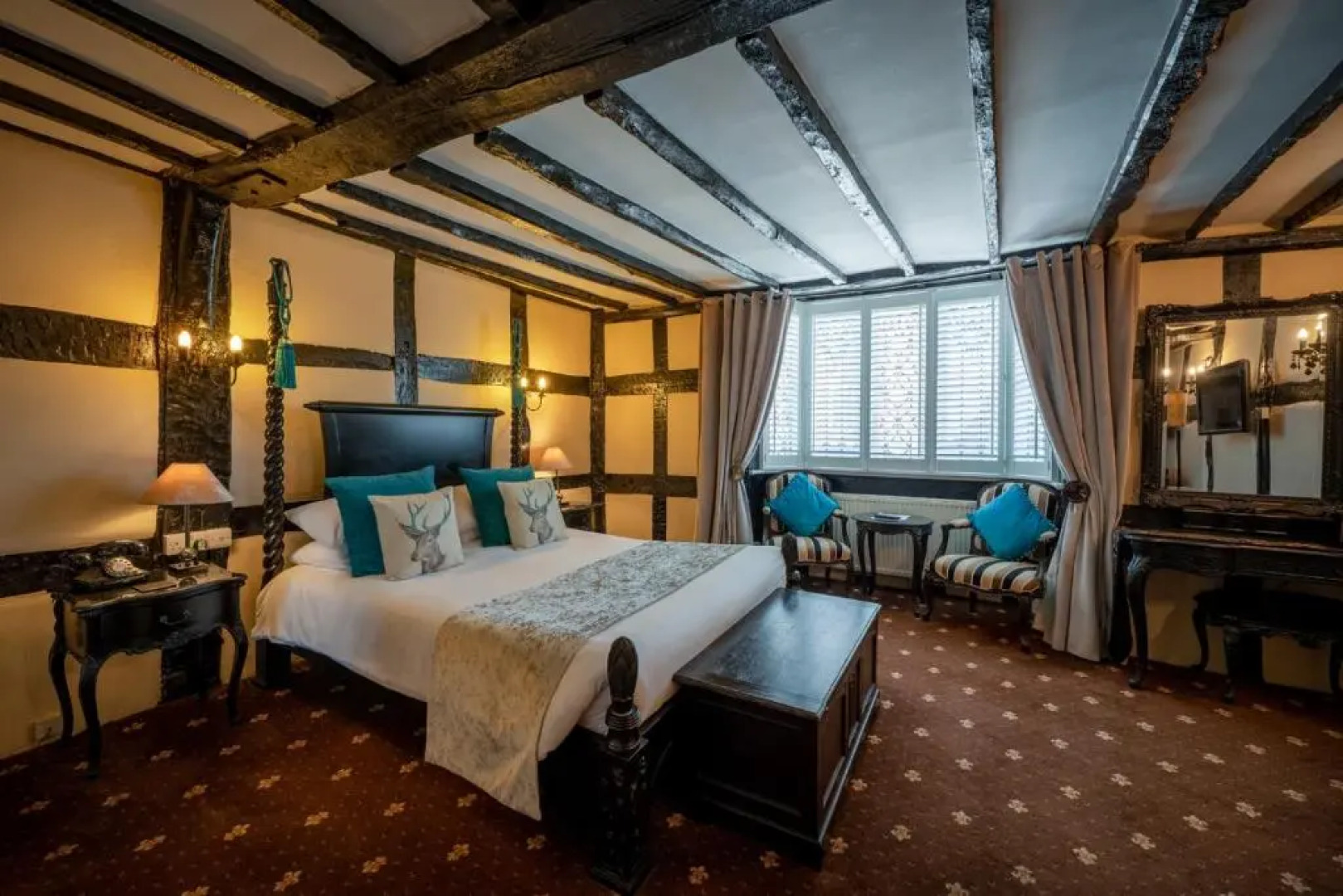 The White Swan Hotel Bar & Restaurant