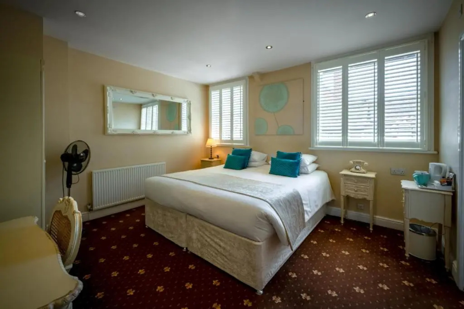 The White Swan Hotel Bar & Restaurant