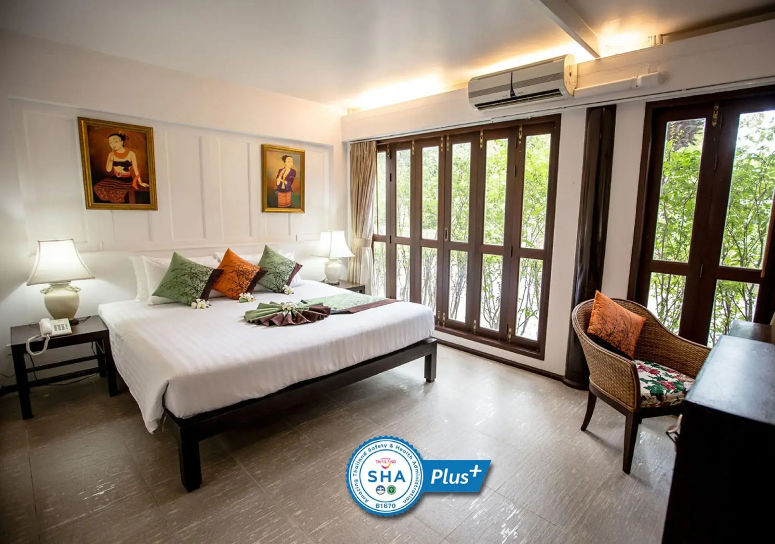 Baan Amphawa Resort & Spa