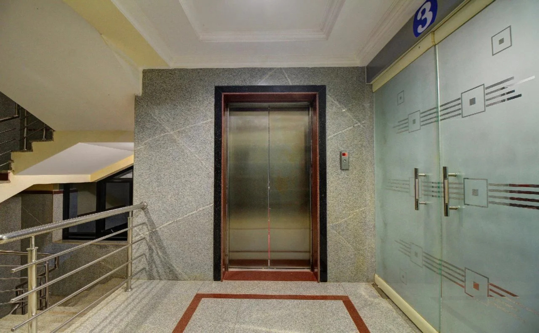 Capital O 22439 Ratna Forever