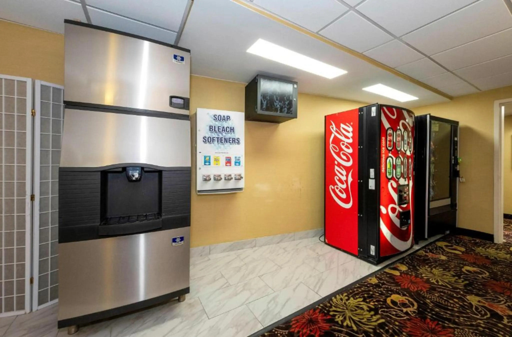 Red Roof PLUS+ Newark Liberty Airport - Carteret