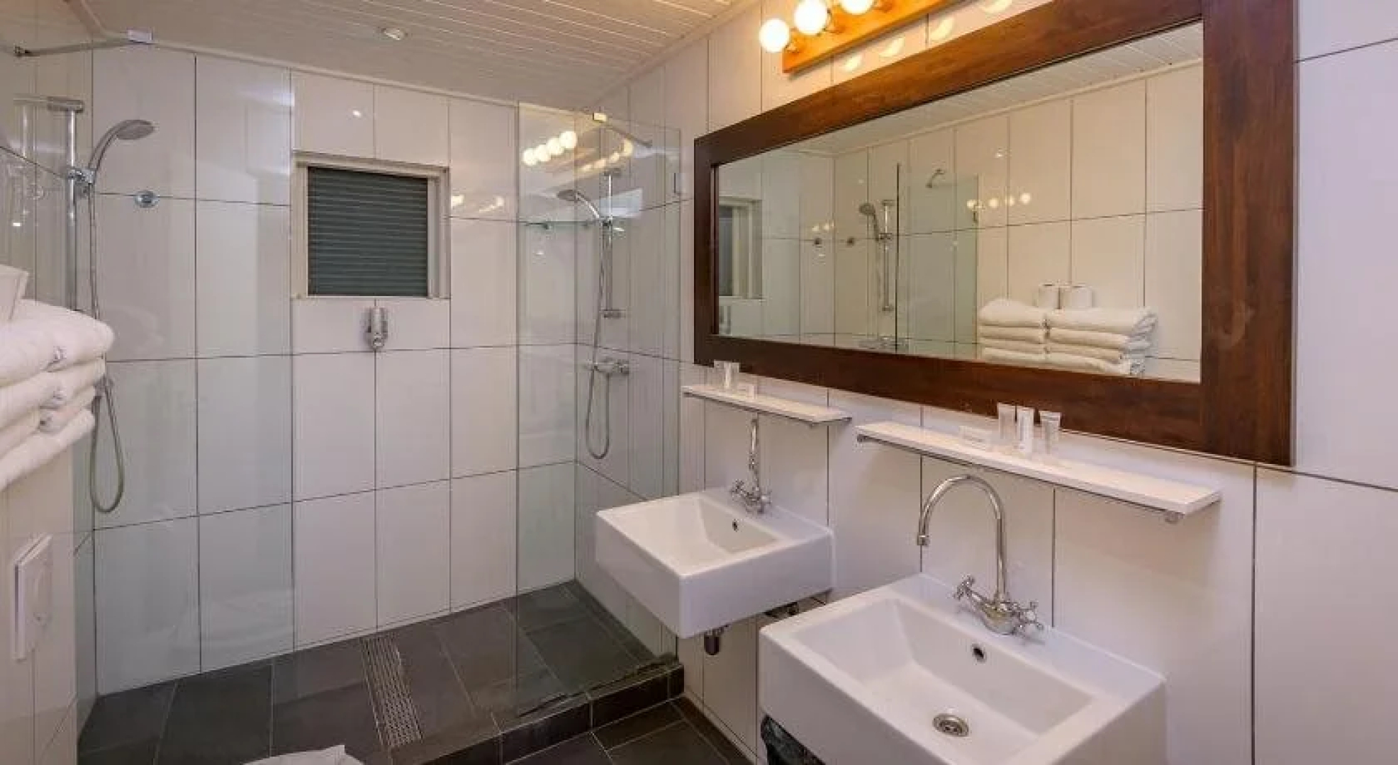 Bonaire Luxury Suites by VRHost