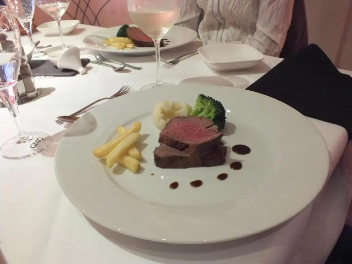 Rezas Bistro Restaurant Gästehaus