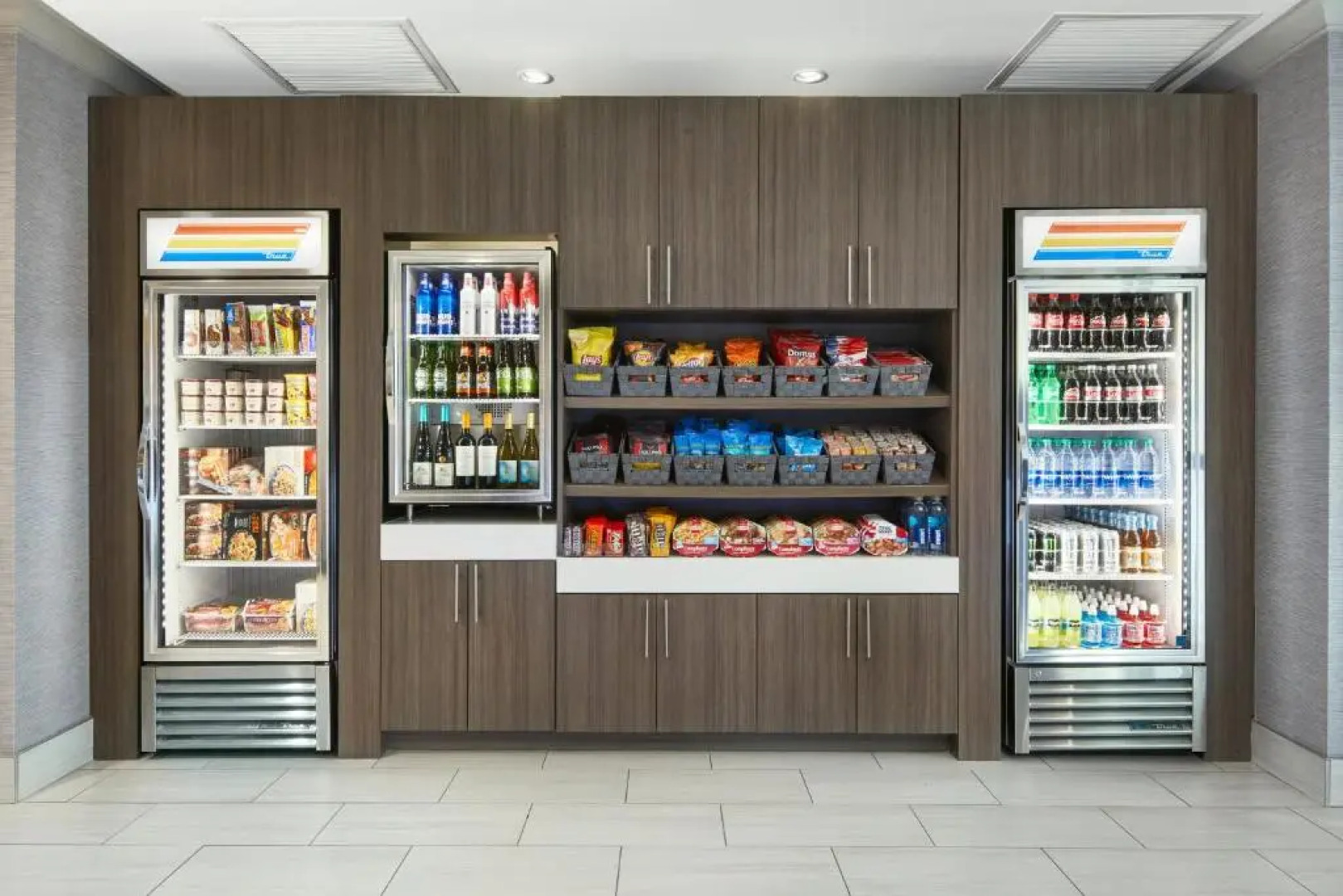 Holiday Inn Express I-26 & Us 29 At Westgate Mall by IHG