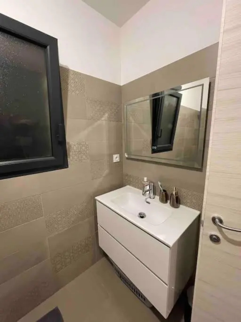 Grand T2 avec parking gratuit