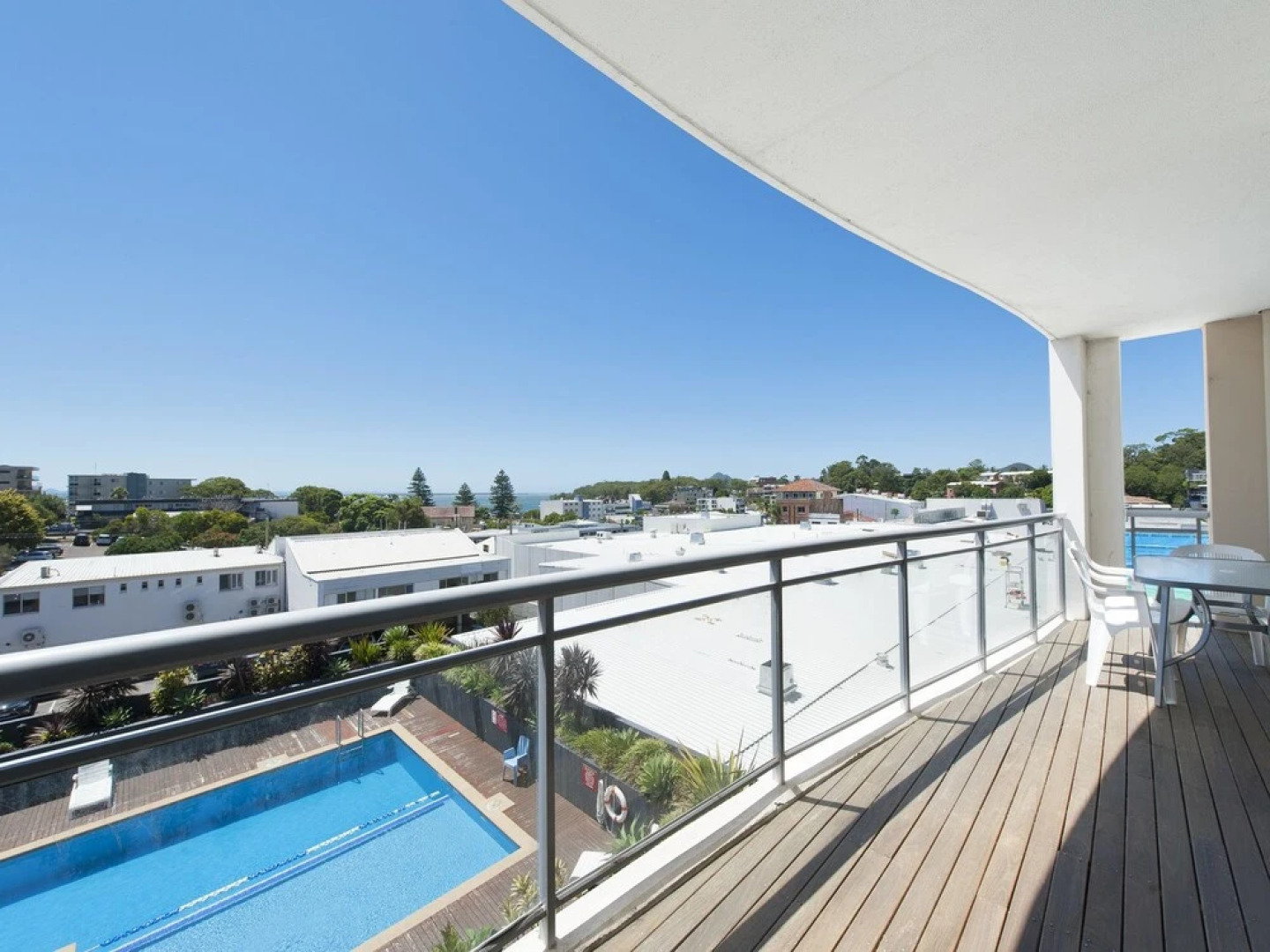 Cote D'Azur,  Unit 41/61 Donald Street