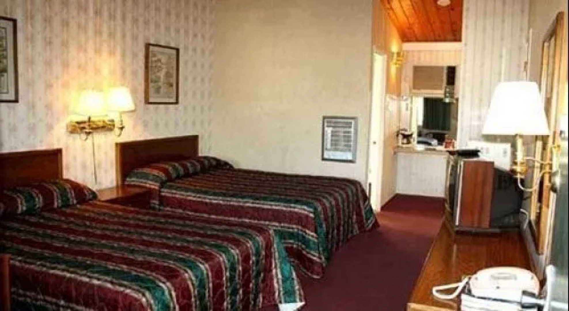 Economy Inn Ukiah