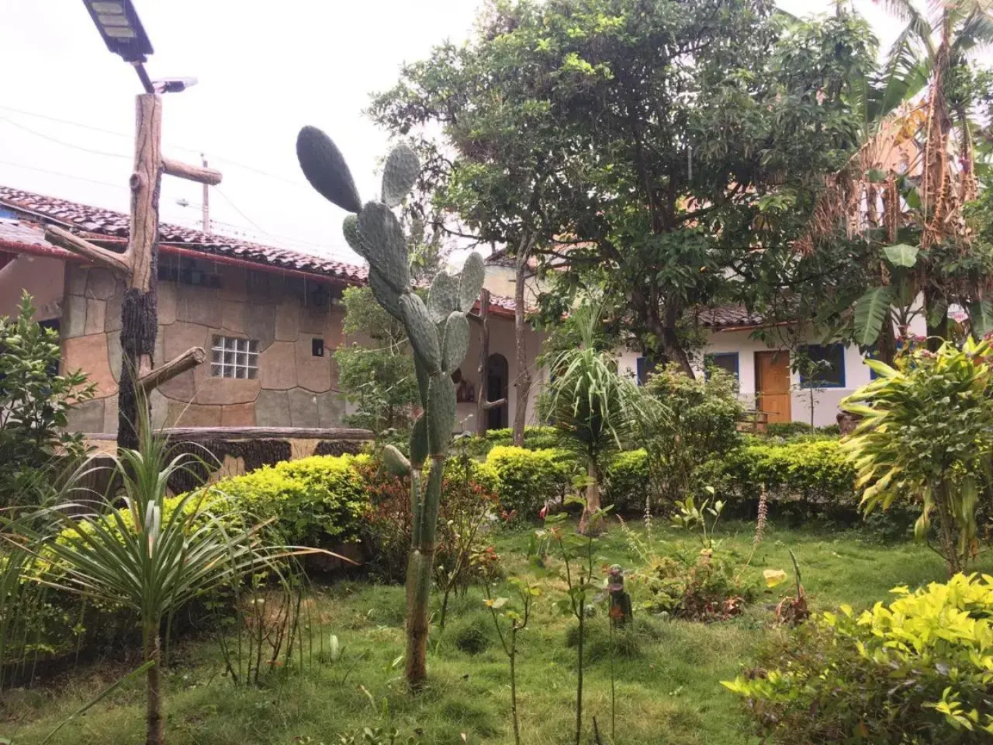 Hostal Jardín Escondido