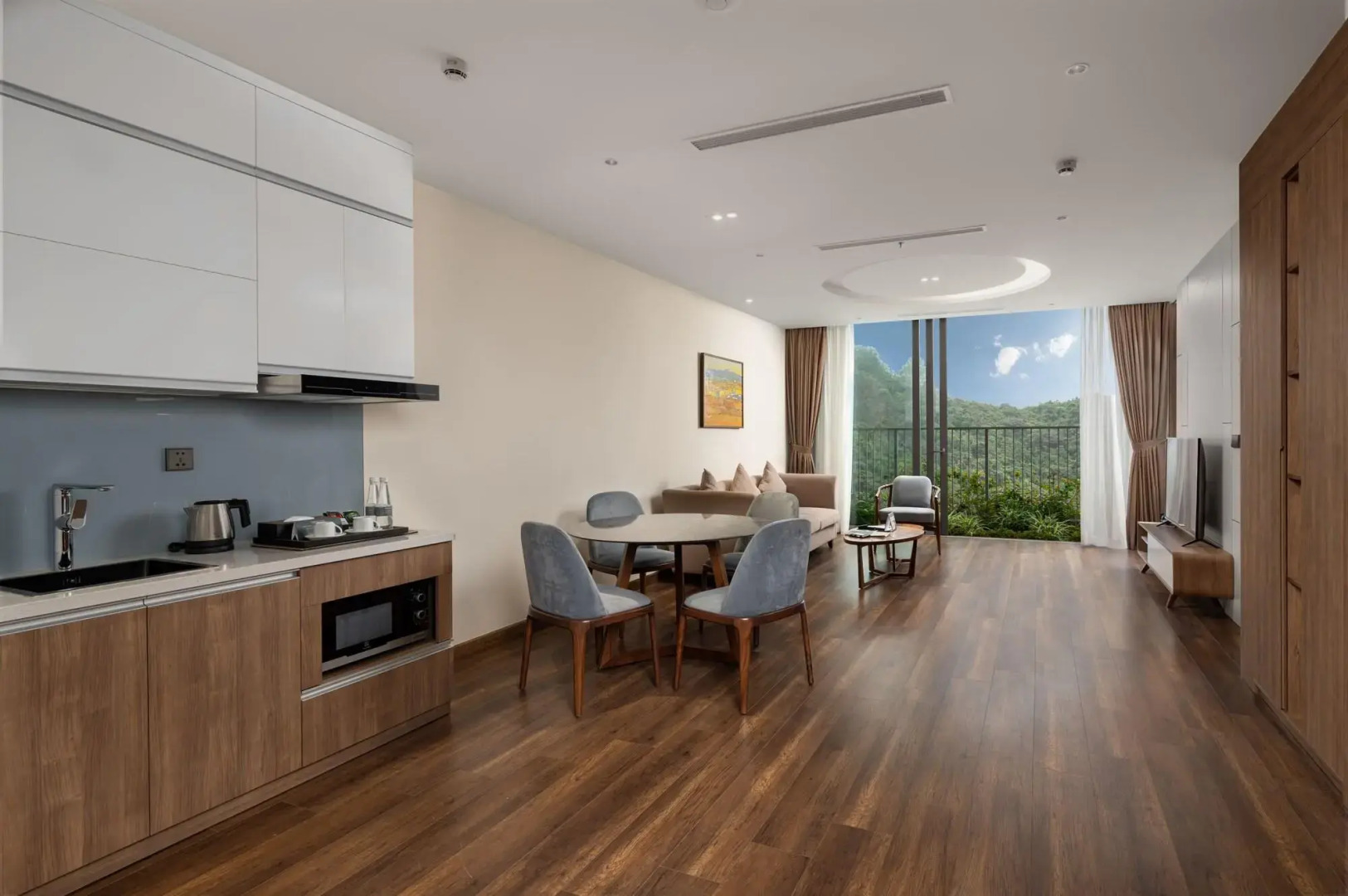 Flamingo Premium Lan Ha Bay Resort