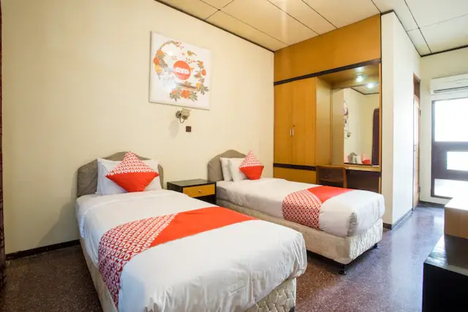 OYO 1238 Hotel Perdana Near RS Bethesda