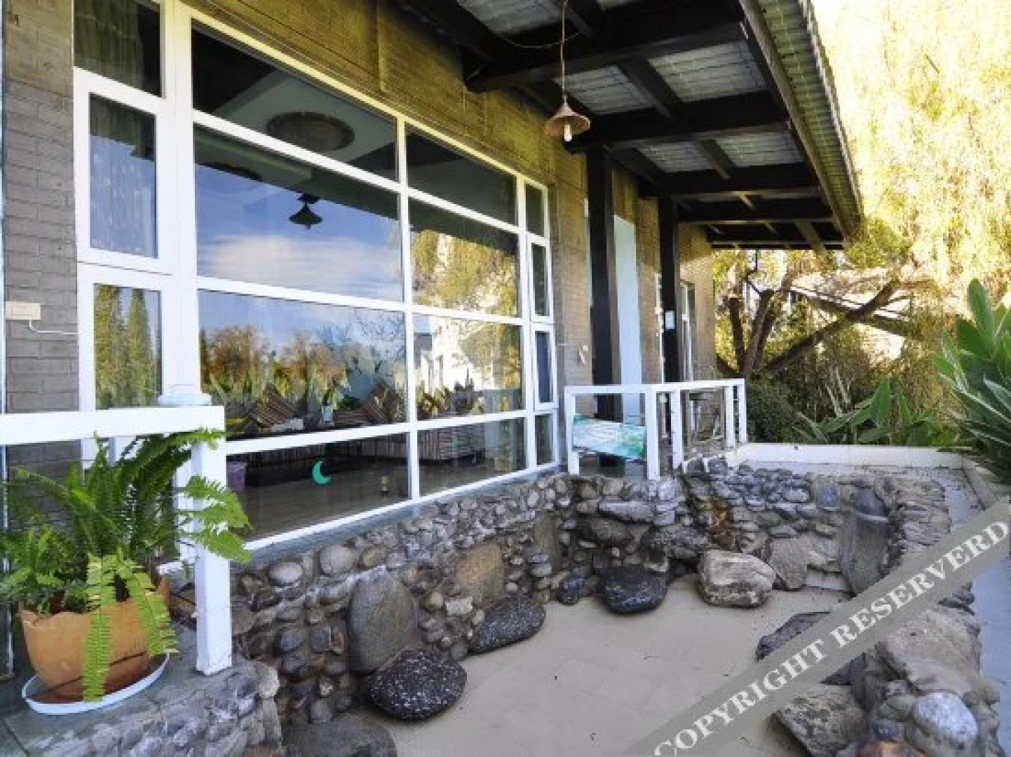 Yingyuetan Hotspring Hotel