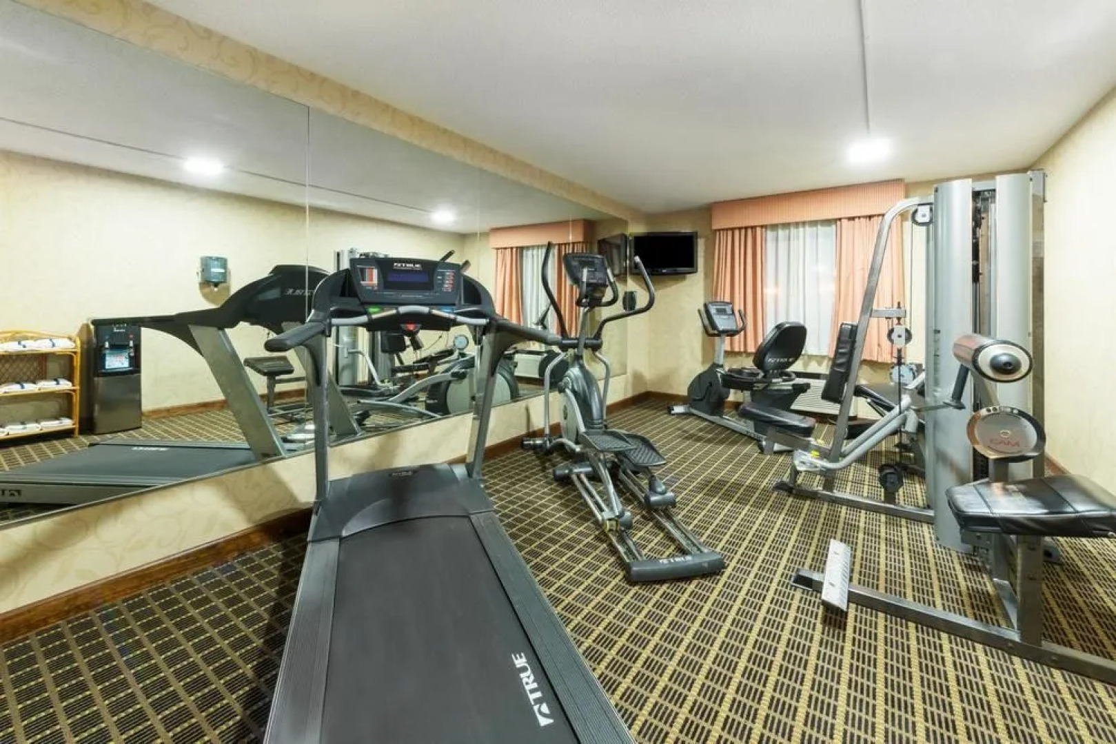 Baymont Inn & Suites Louisville South I 65