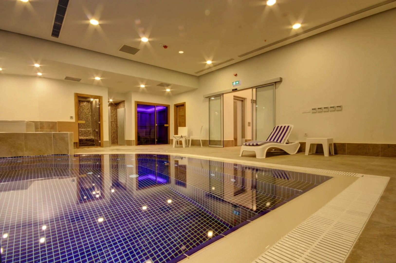 Отель Tryp Bosphorus Taksim