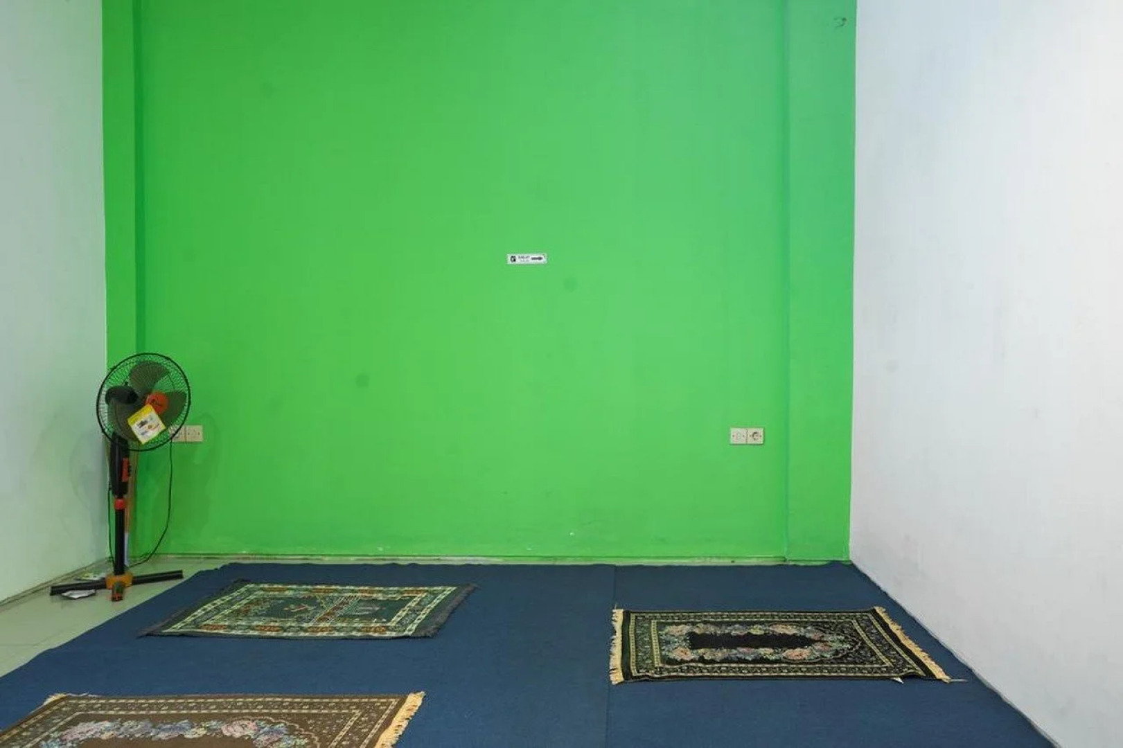 OYO Flagship 1575 Urban 18