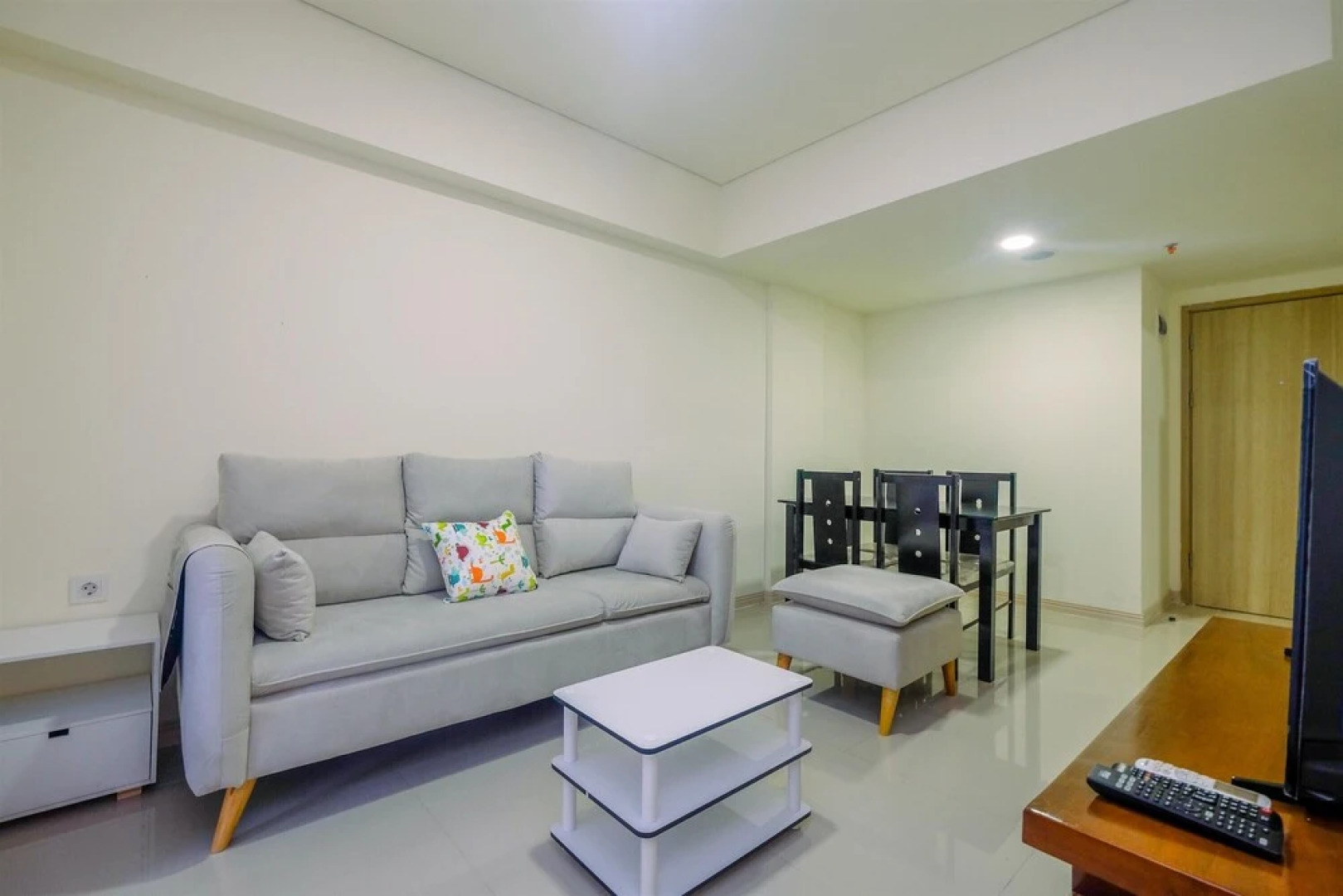 Elegant and Cozy 2BR at Meikarta Apartment