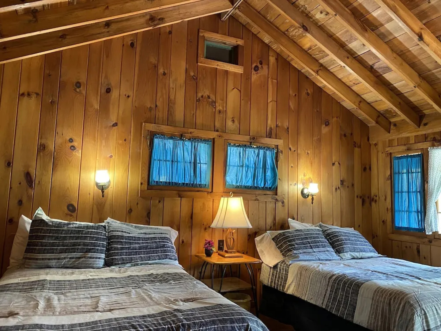 Amber Lantern Lake George Motel and Cottage Rentals