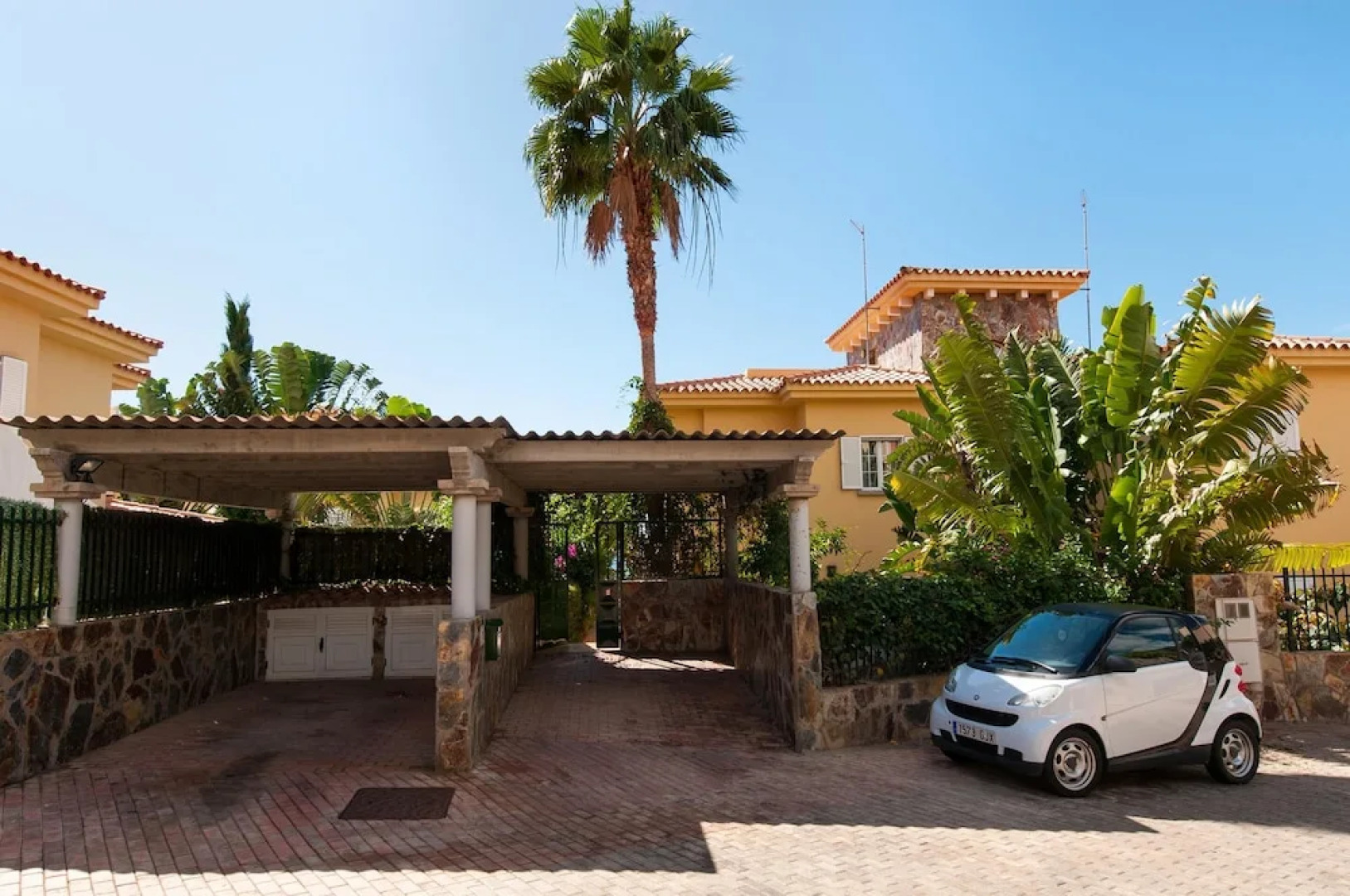 San Agustín Sun & Seaviews Villa