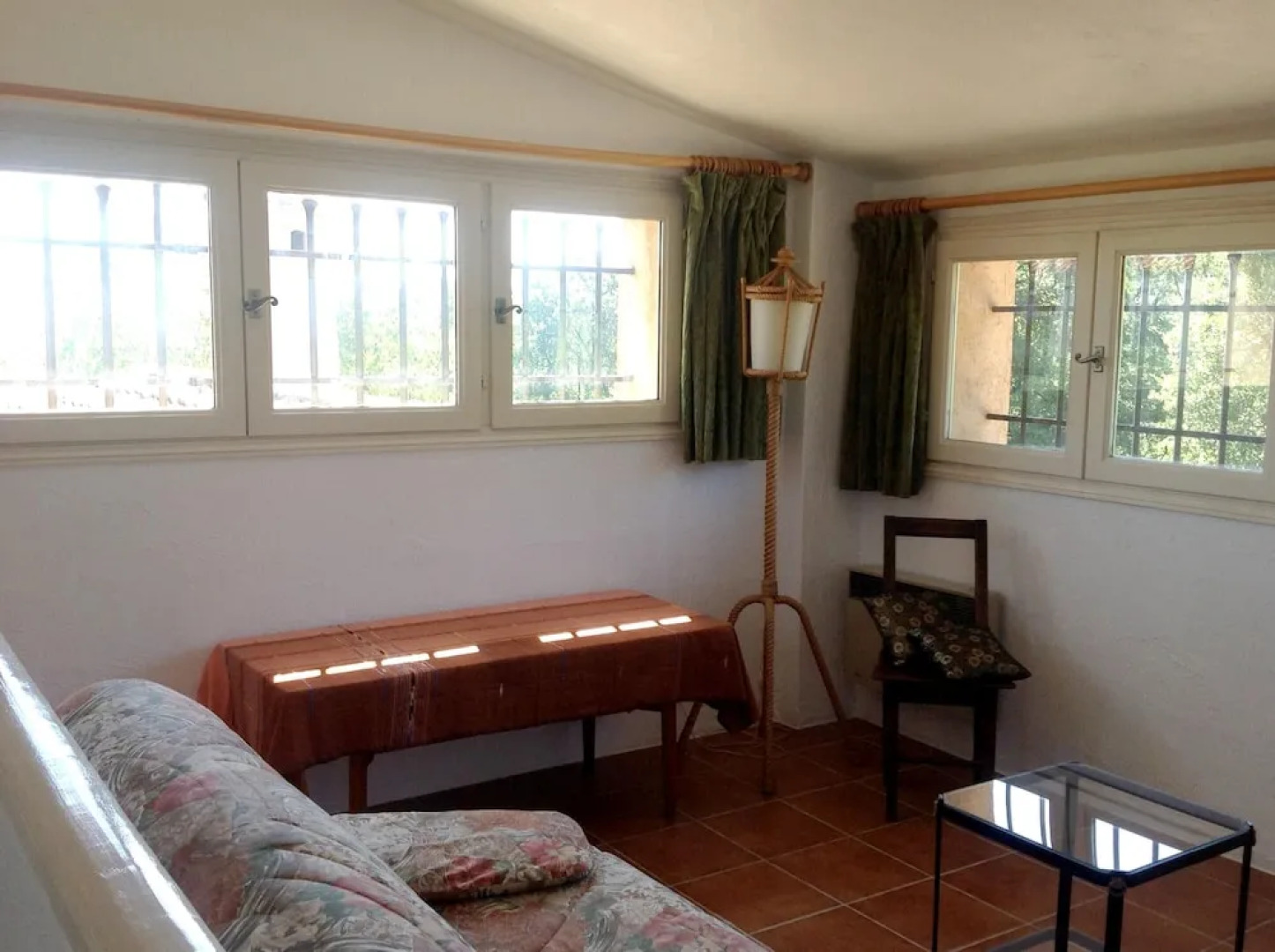 House With 4 Bedrooms in La Gaude, With Wonderful Mountain View, Priva