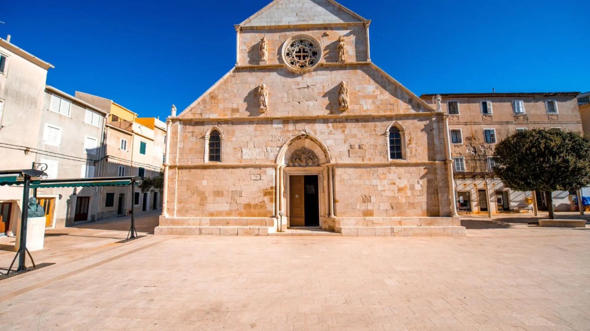 House Movica in Mandre