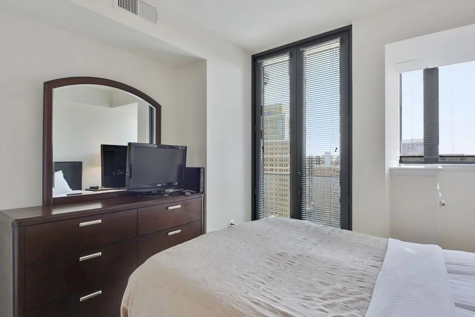 BridgeStreet Millennium at Metropolitan Park