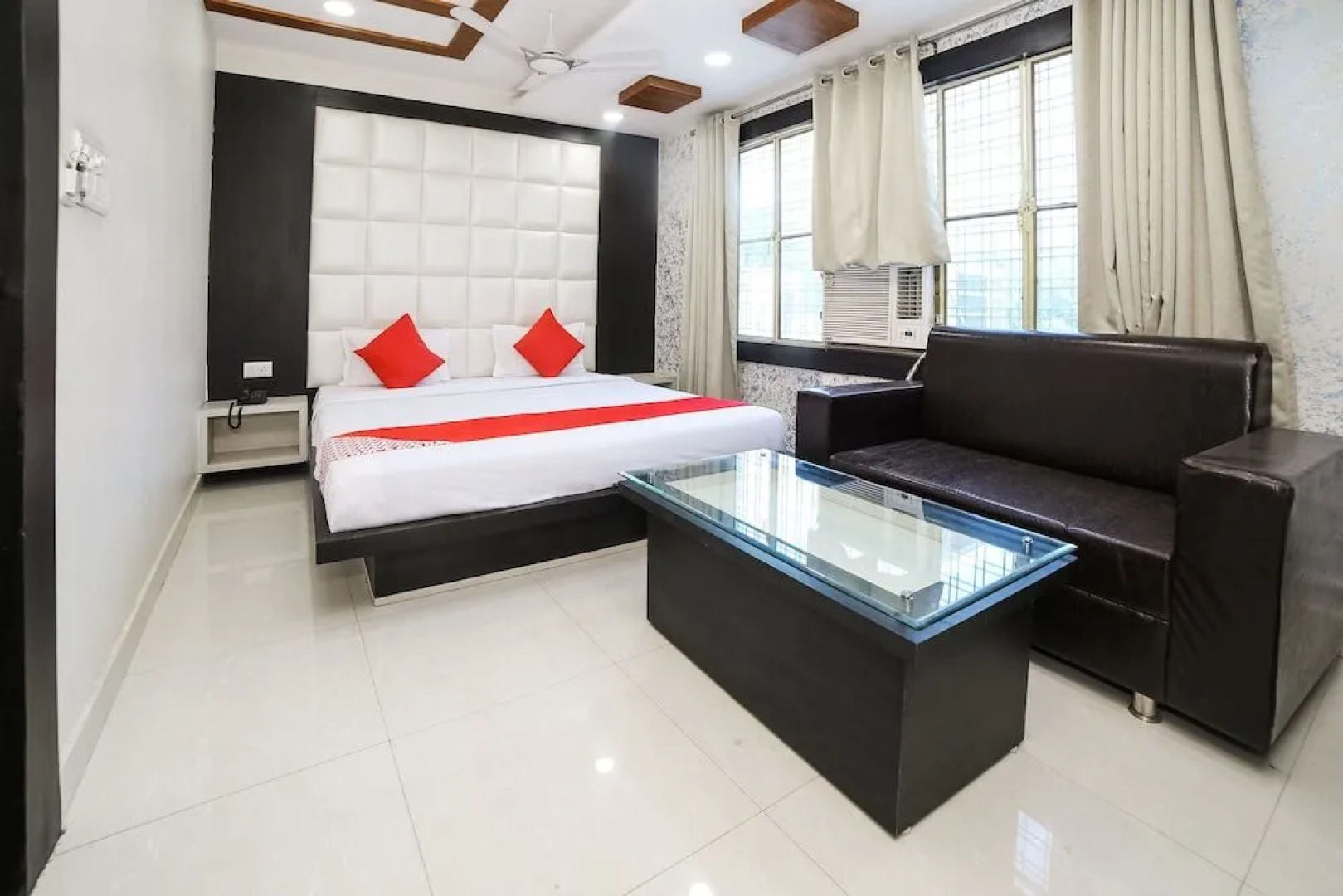 OYO 44314 Hotel Veer Bhumi Palace