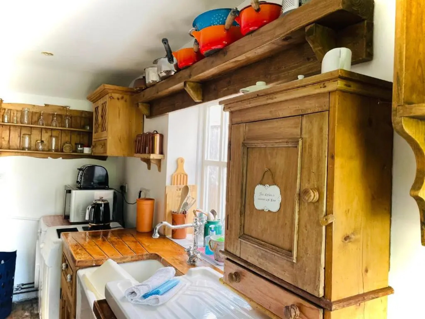 The Beehive, ground floor apartment in Norfolk, no shared amenities