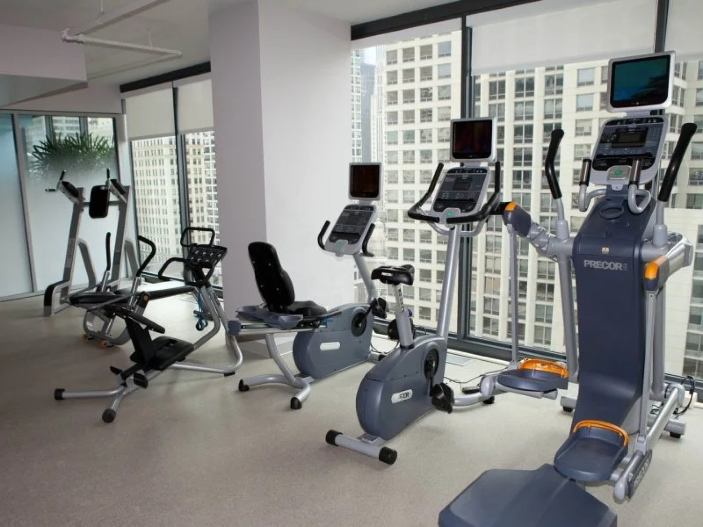 The Royal Sonesta Chicago River North