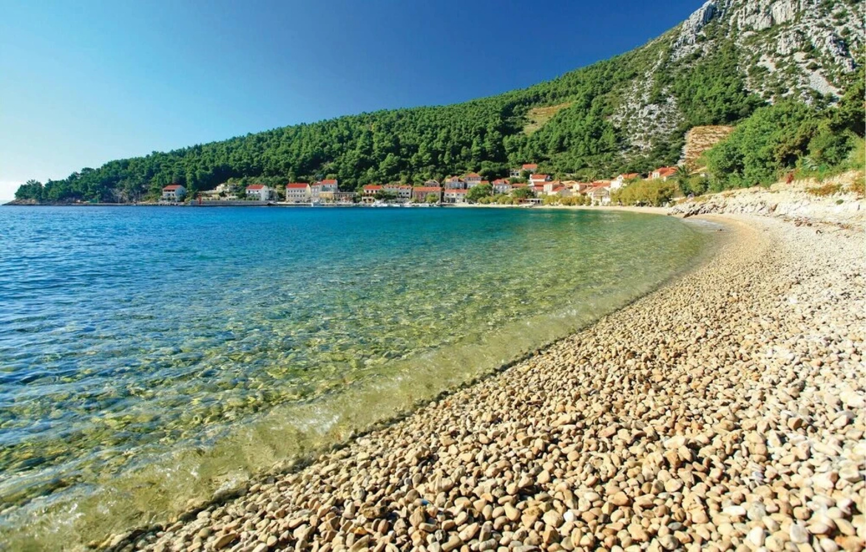 Amazing Home in Trstenik with Hot Tub, WiFi & 2 Bedrooms