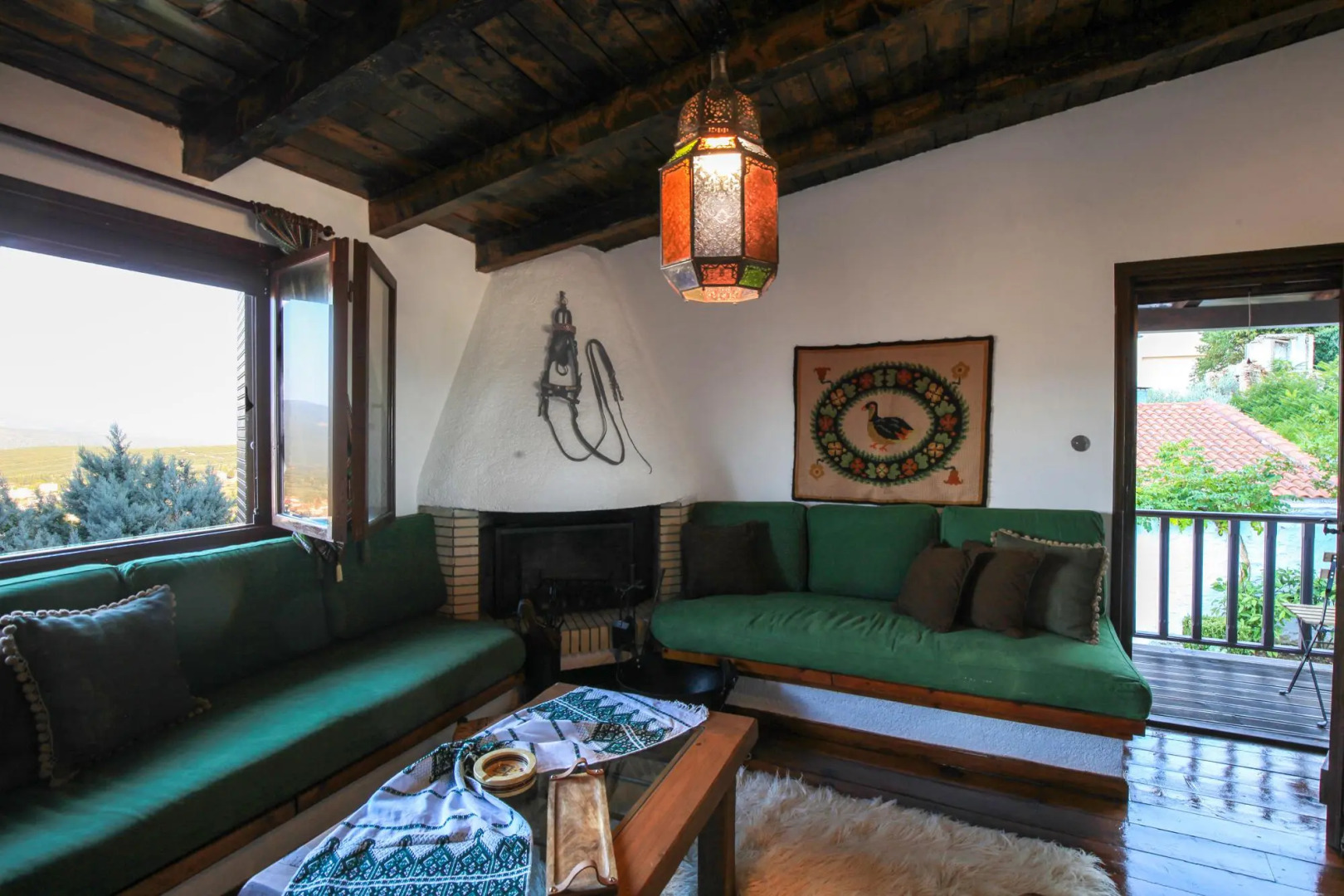 Dandy on the Hill in Parnassus Villa Pasifne up to Nine People