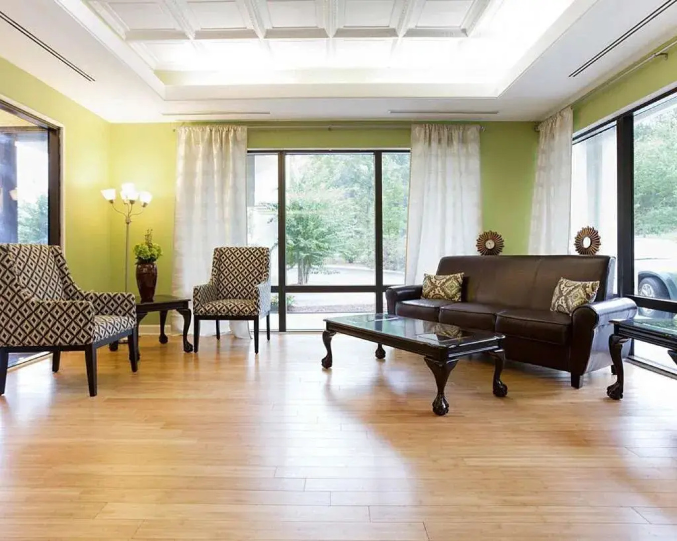 Quality Inn & Suites At Six Flags