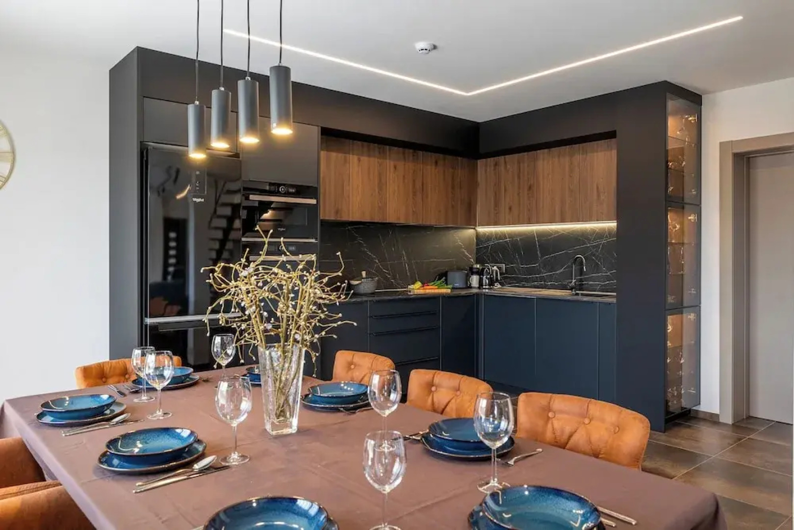 Villa Betelgeuse Supernova