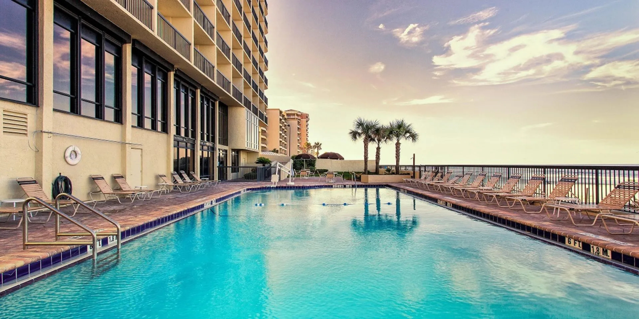 Holiday Inn Express & Suites Oceanfront by IHG