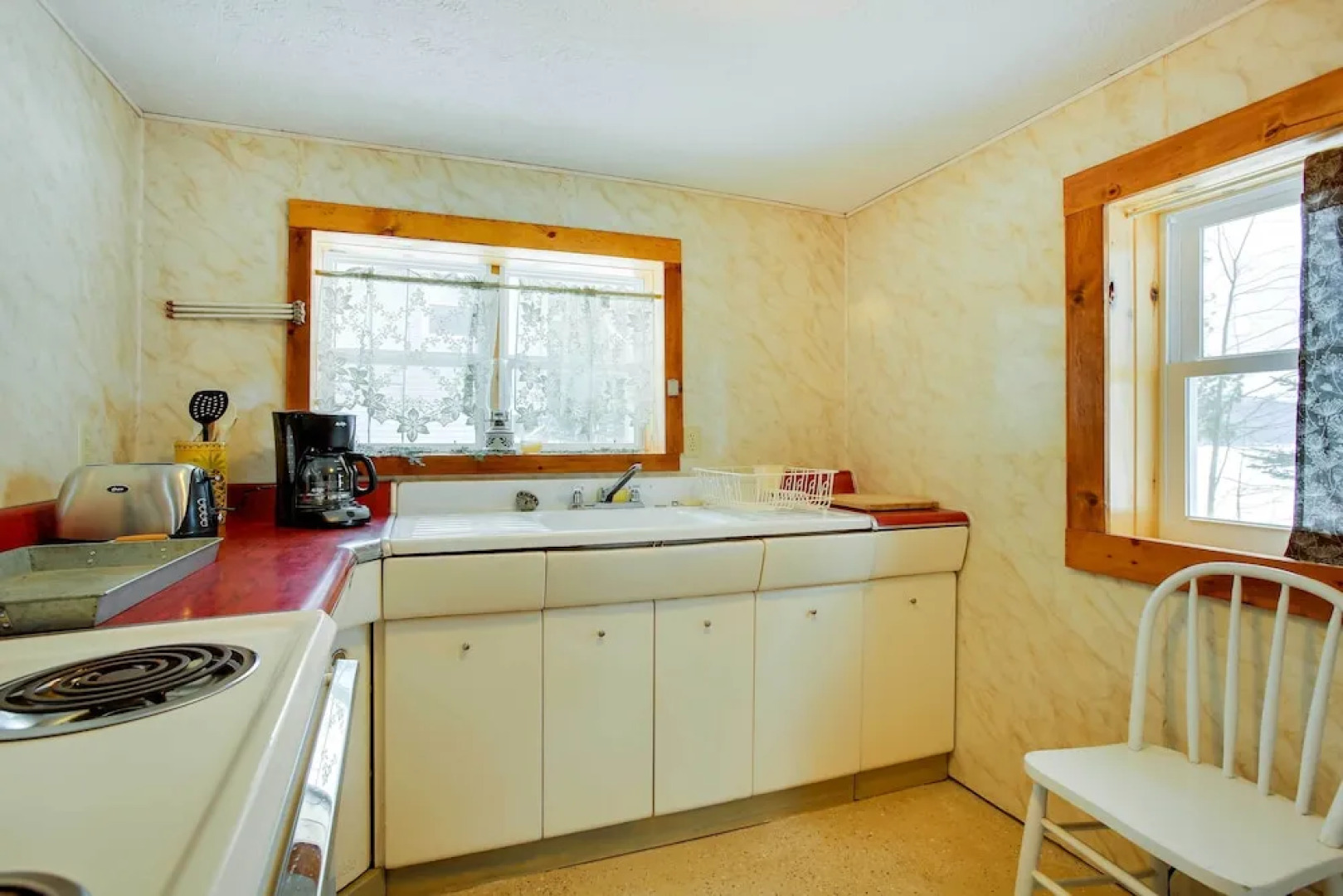 Pine Ridge Resort Cabin on Bass Lake w/ Dock!