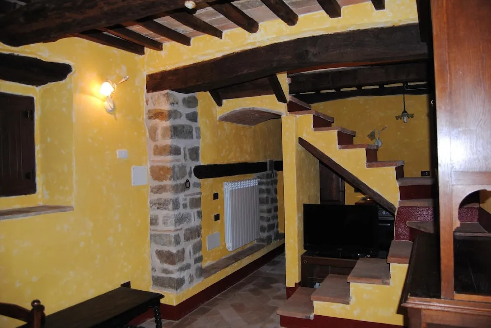 Apartment With 2 Bedrooms in Caprese Michelangelo, With Pool Access, F